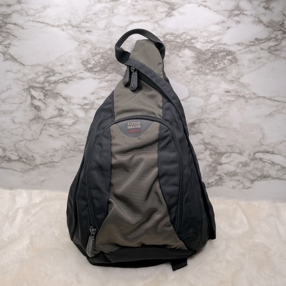 Eddie Bauer Handbags - 🌸Eddie Bauer Guide Sling Pack🌸